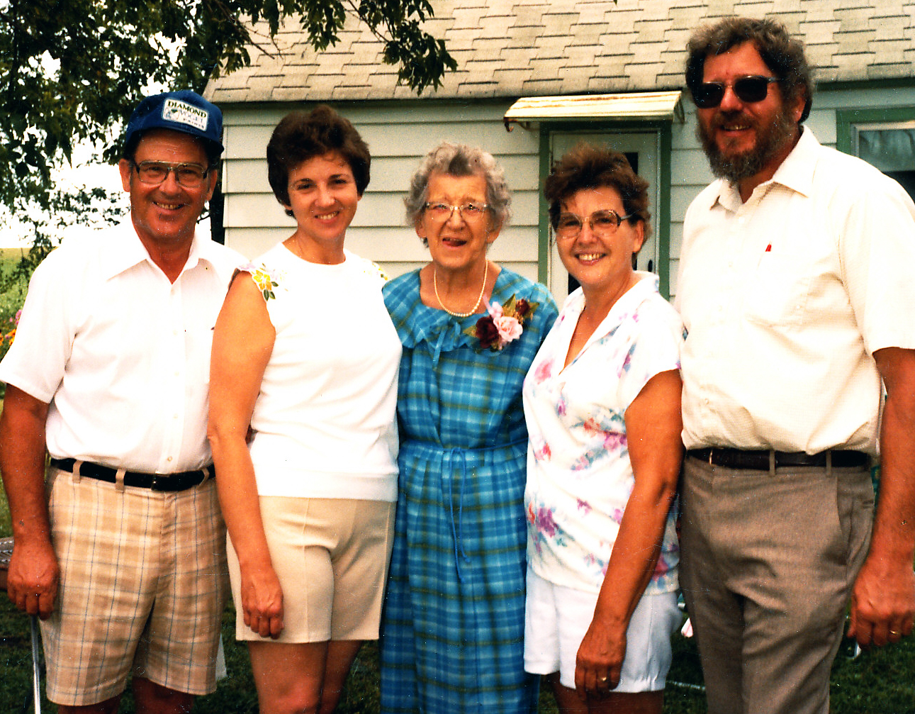 Photo of Mom with brothers and sisters
